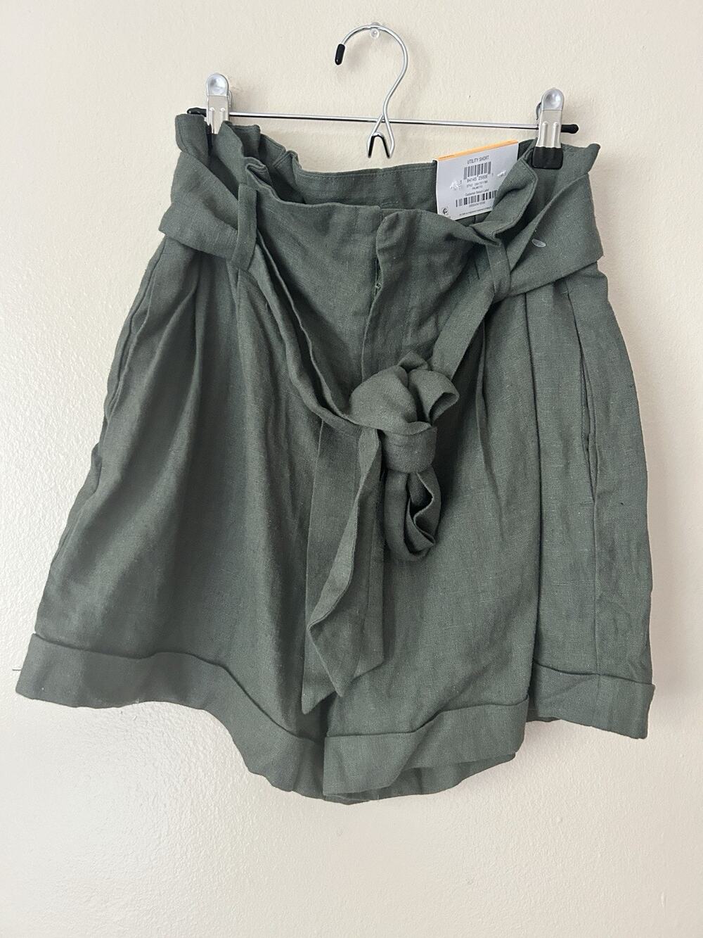 ON 34TH Green Linen Blend Paperbag Waist Utility Shorts Women’s Size S NWT